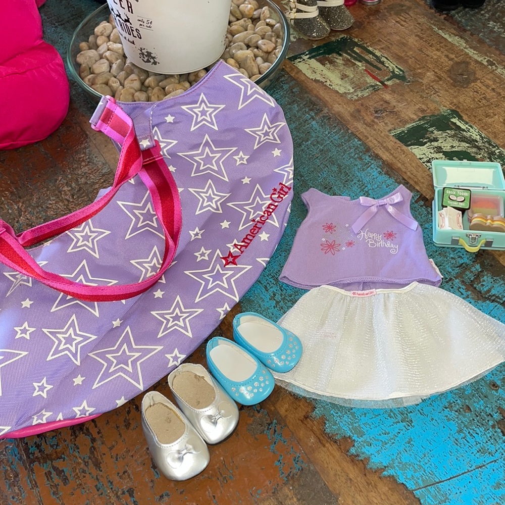 American Girl Doll Bundle: Doll carrier, skirt & top, 2 shoes and lunchbox